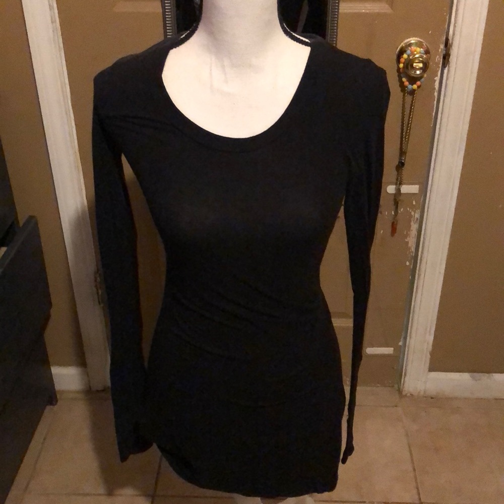 Long sleeve tee
